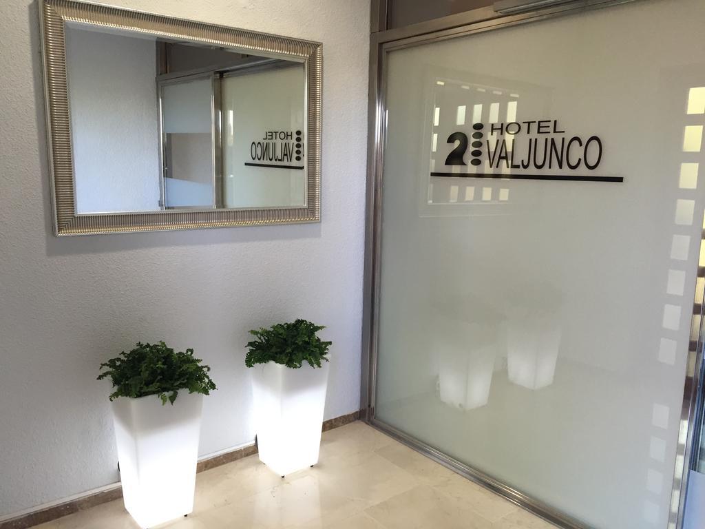 Hotel Valjunco バレンシア・デ・ドン・フアン エクステリア 写真