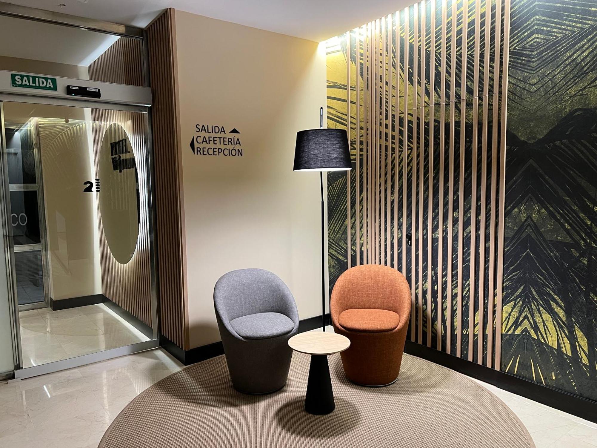 Hotel Valjunco バレンシア・デ・ドン・フアン エクステリア 写真