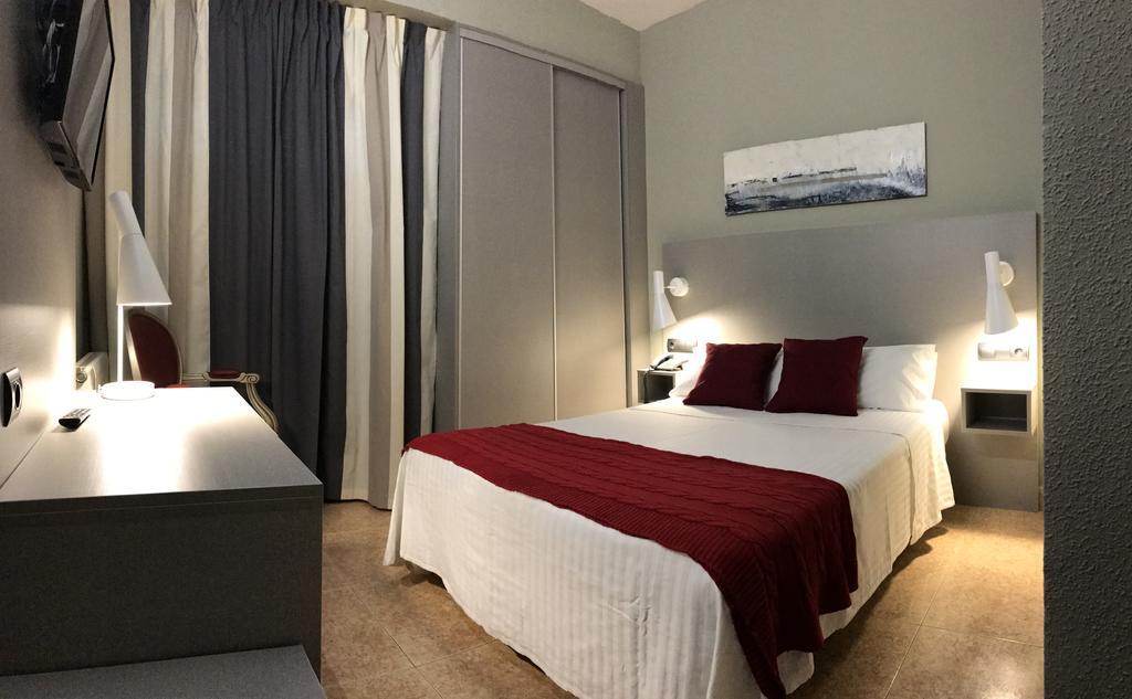 Hotel Valjunco バレンシア・デ・ドン・フアン エクステリア 写真