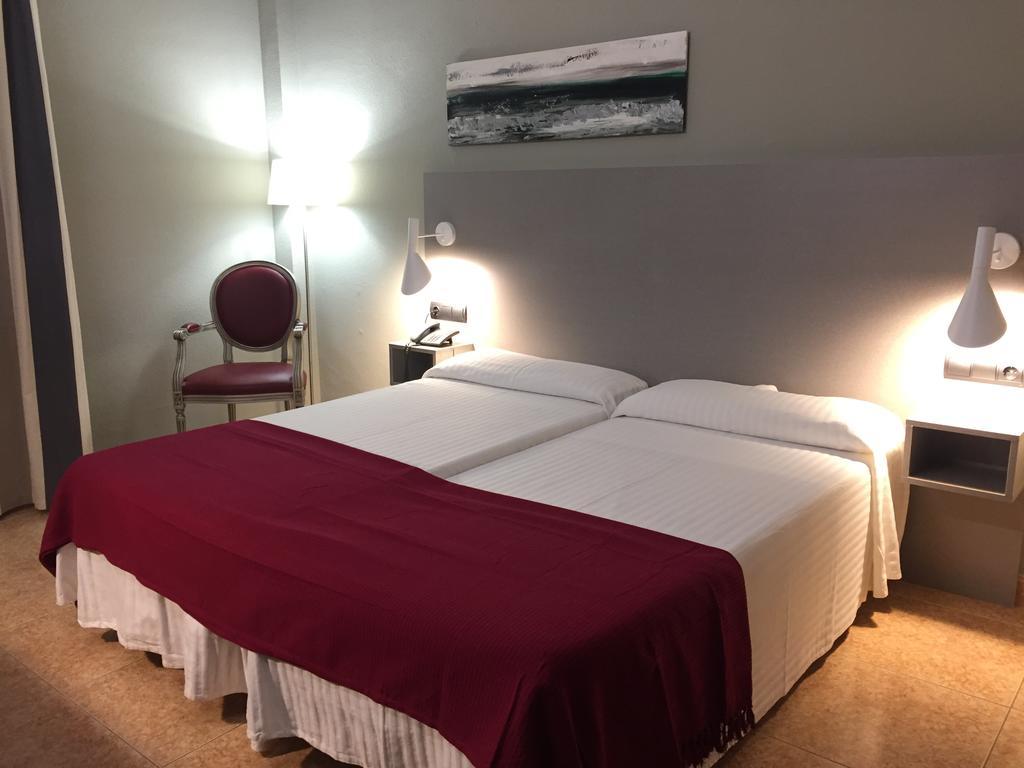 Hotel Valjunco バレンシア・デ・ドン・フアン エクステリア 写真